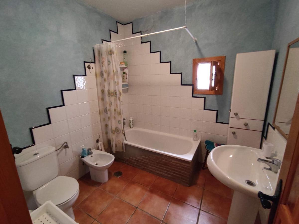 Casa Petra : Bonita Casa Rural En Yunquera מראה חיצוני תמונה